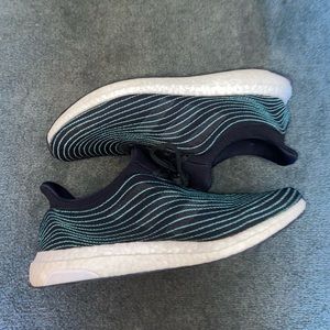 Adidas Ultraboost DNA Parley Men’s 10.5 US